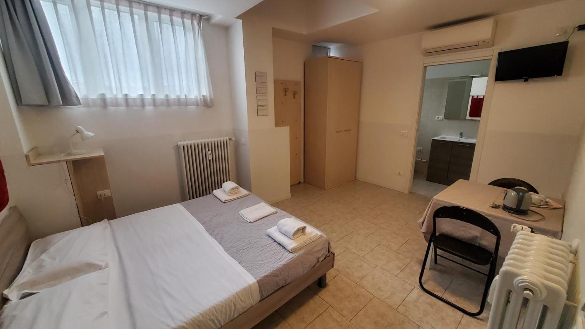Hb Bonomelli 15 Hotell Bergamo Eksteriør bilde