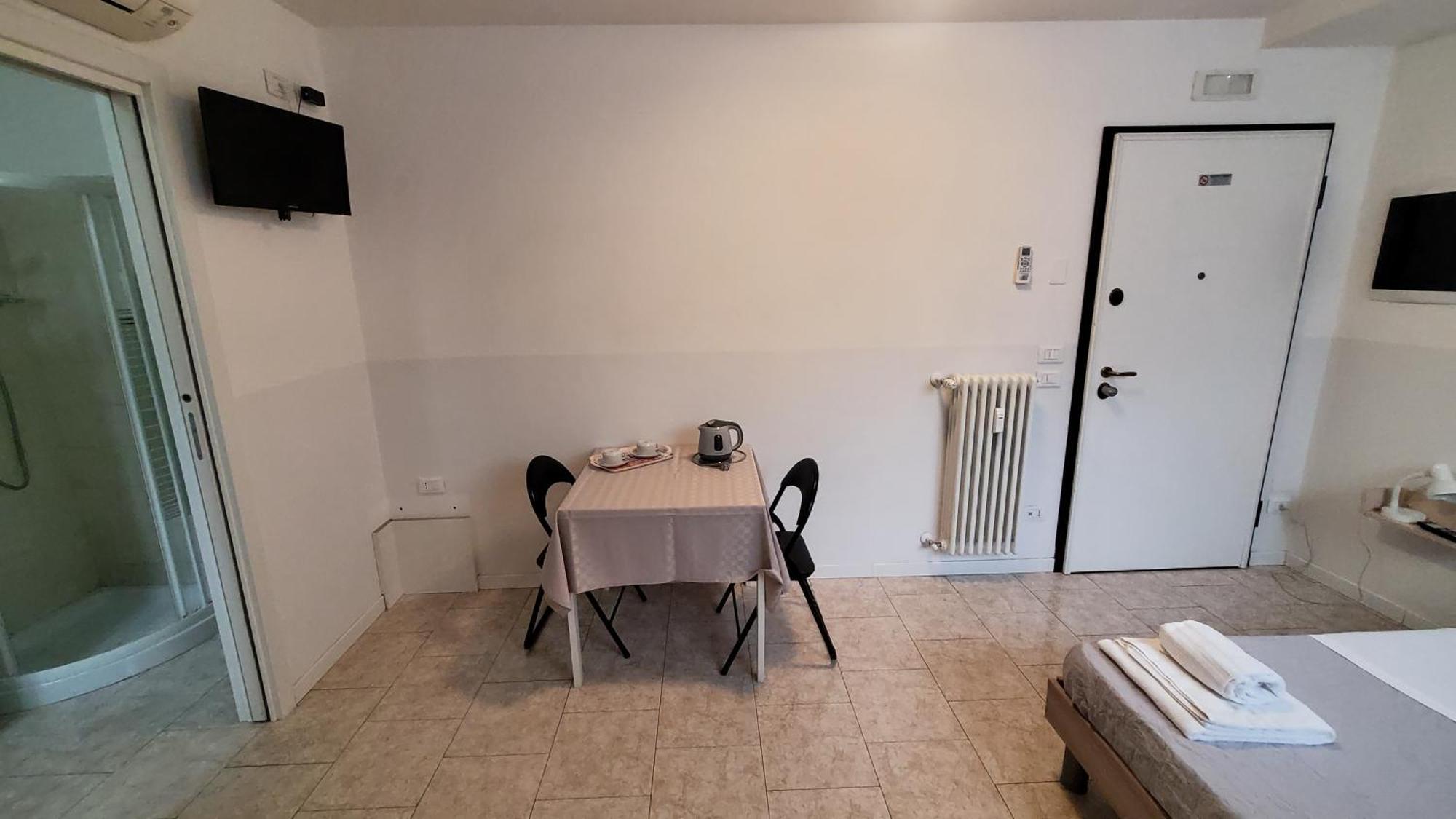 Hb Bonomelli 15 Hotell Bergamo Eksteriør bilde