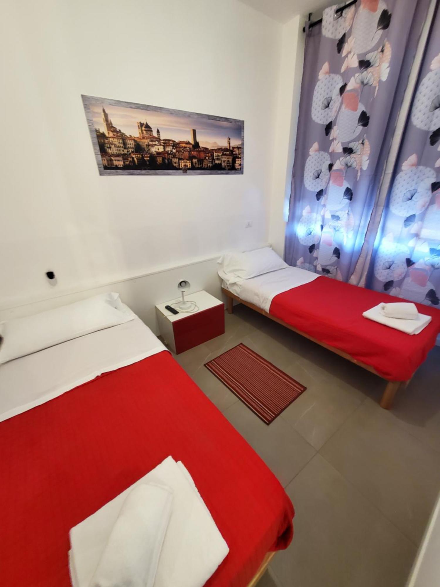 Hb Bonomelli 15 Hotell Bergamo Eksteriør bilde